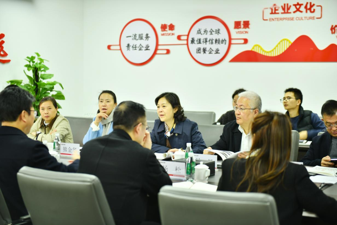 四川省商务厅副厅长尹奇志一行莅临西科餐饮集团调研指导